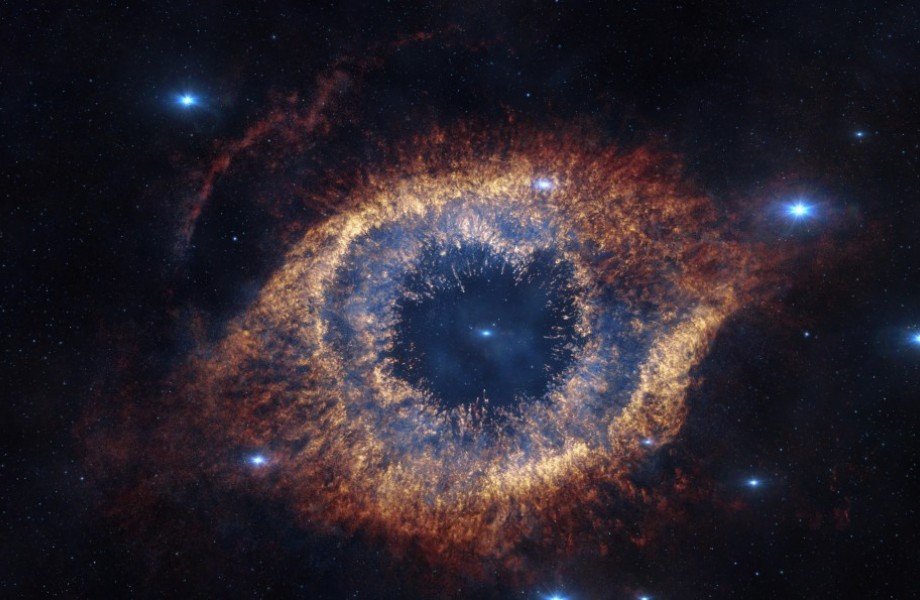 08.-Helix-Nebula-Infrared-HIDDEN-UNIVERSE-960x595