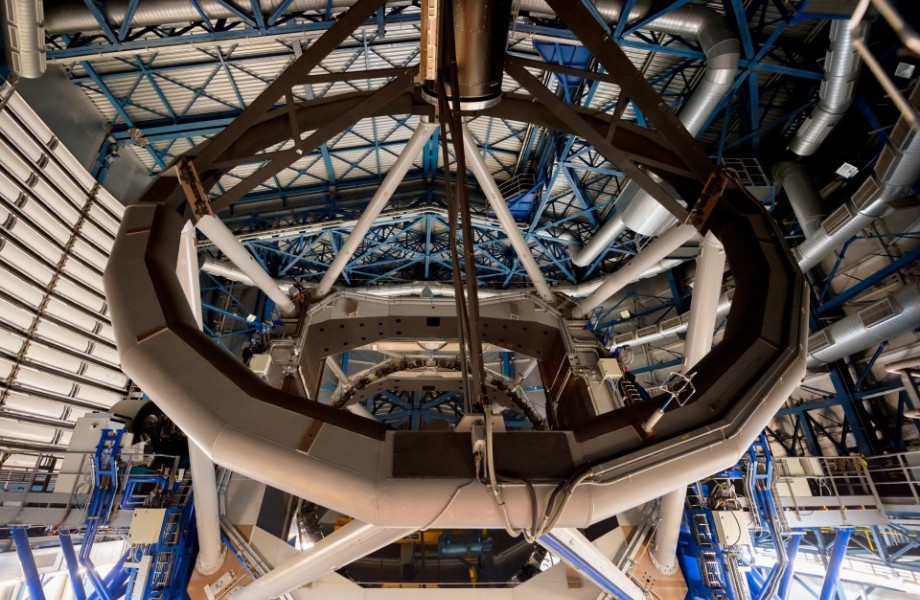 13.-VLT-Interior-HIDDEN-UNIVERSE-960x705